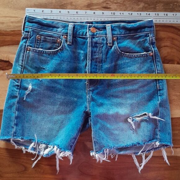 Gap button Fly Vtg. Shorts - Picture 5 of 15